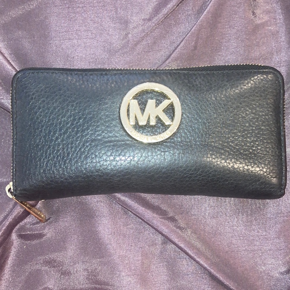Michael Kors wallet